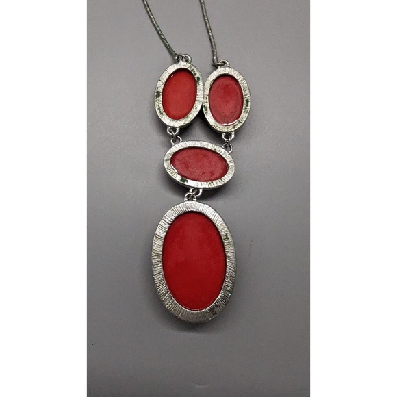Red Acrylic Necklace Bracelet Set Pendant Silver Tone Chain Adjustable Necklace - Picture 3 of 10
